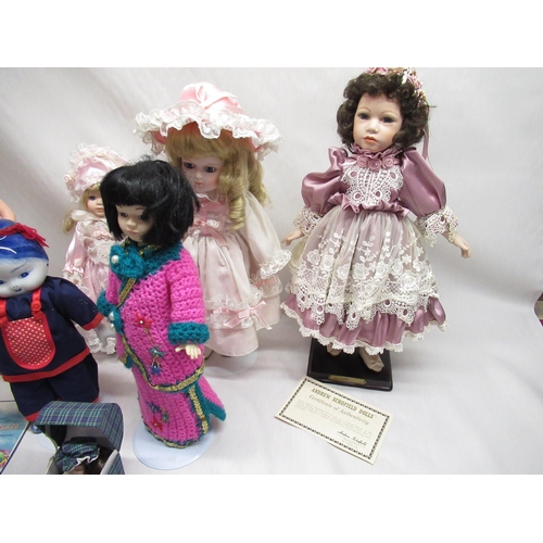 393 - Six large dolls and a small doll in a box (7)