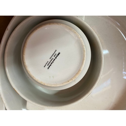 362 - Collection of Midwinter tableware inlcuding two lidded tureens, dinner plates, jugs etc