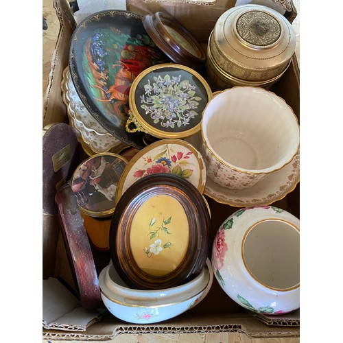 372 - Collection of ceramics and gilt painted wall brackets (2 boxes)