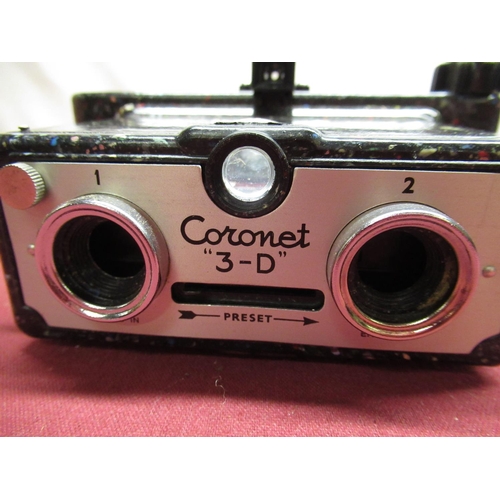 156 - Coronet 3 dimensional camera in paint splatter finish with original box