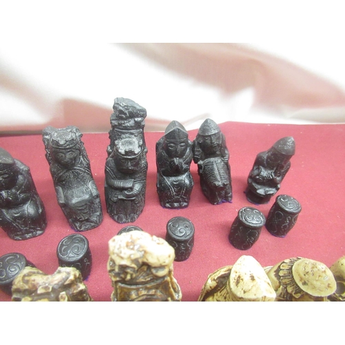 414 - Reproduction Medieval resin chess