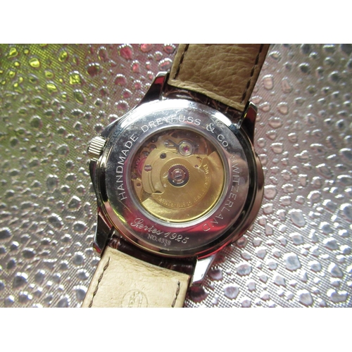 92 - Drefuss & Co, Switzerland Series 1925 automatic wristwatch with date, stainless steel case on brown ... 