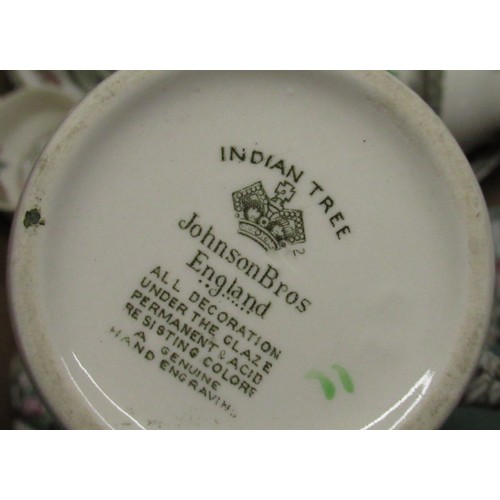 139 - Spode Chinese Rose tea and dinner ware 30pcs and a collection of Indian Tree tea and coffee ware (2 ... 