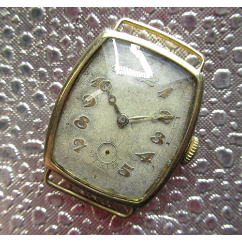 86 - Paramount 9ct gold tono case hand wound wrist watch. two piece hinged case hallmarked.375, 6.8g

Lac... 