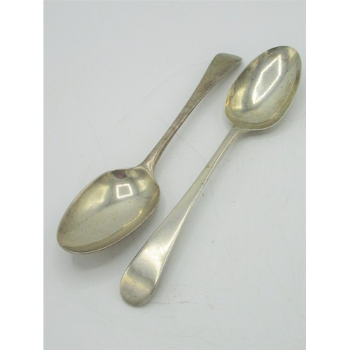 1188 - Pair of Geo.III hallmarked sterling table spoons by John Lambe, London, 1784, 4.36ozt (2)