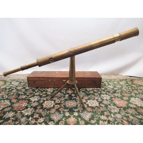 1238 - C20th Ross of London brass two-draw portable telescope, lacquered body with screw adjust, end cap an... 