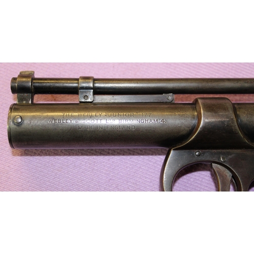 176 - A vintage Webley Junior .177 over lever action air pistol, 1009 stamped on barrel front. In working ... 