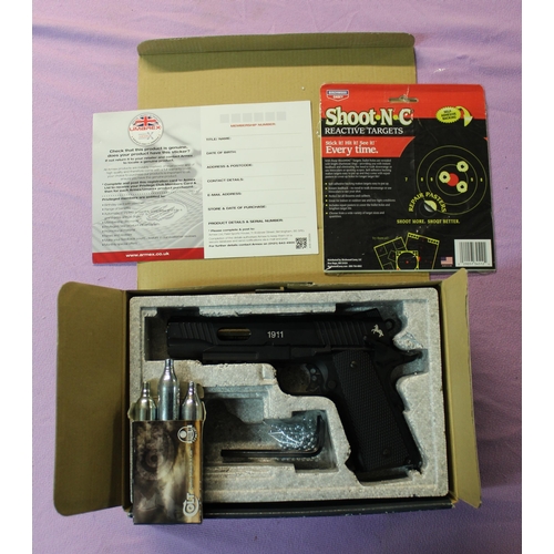 187 - Umarex Colt 1911 black custom metal semi-automatic CO2 powered air pistol, boxed with accessories. B... 