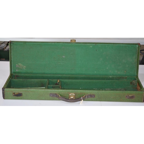 297 - Rectangular green gun case with green felt interior