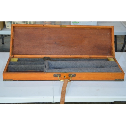 301 - Rectangular wood gun case with leather strap