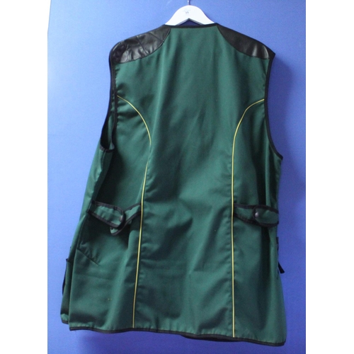 35 - Skeet shooting vest in green and yellow piping with leather patches and pockets (size XL)