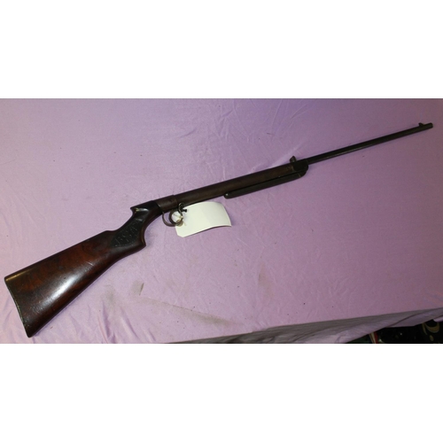 198 - Vintage BSA break barrel .177 air rifle.
Dated 1932, serial number 477.
Overall length 105cm.