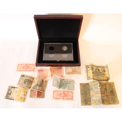 704 - Collection of loose UK and world bank notes and an 1862 Indian silver rupee in presentation case