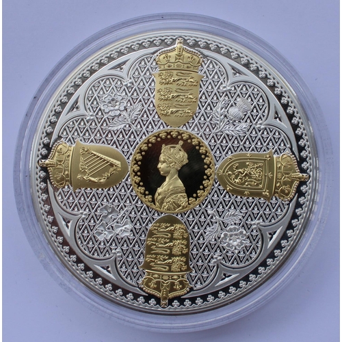 687 - 200th anniversary Birth of Queen Victoria fine silver proof £10 medallion coin (155.3g), in original... 