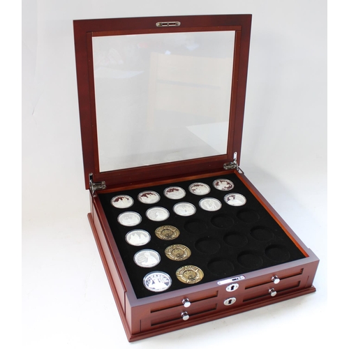 695 - Part set of Danbury Mint 'The History of Britain' silver bullion coin collection' comprising 13 fine... 