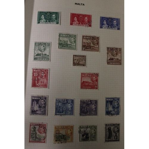 1186 - Two loose leaf albums of GB & Commonwealth stamps mainly pre-ERII, incl. mint & used etc