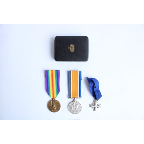 102 - WWI casualty pair of 1914-1918 war medal and victory medal awarded to 719148 Pte. Gilbert Stead, 16t... 