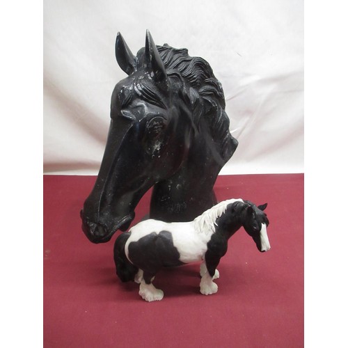 408 - Late C20th painted alloy horses head on shaped base, H44cm, Leonardo black and white heavy resin hor... 