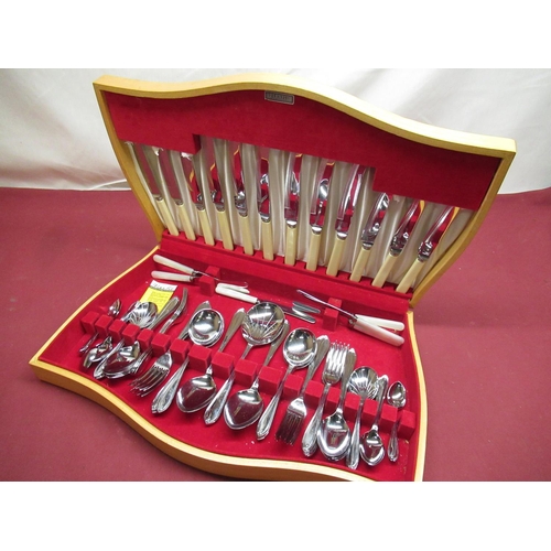 348 - WITHDRAWN - Cased canteen of plated cutlery, six-place settings