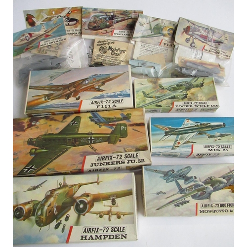 125 - Owain Wyn Evans Collection - Six boxed vintage Airfix Redstripe 1/72 model kits and 5 original bagge... 