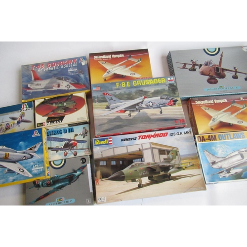 134 - Owain Wyn Evans Collection - Collection of model aircraft kits, all 1/72 from a range of manufacture... 