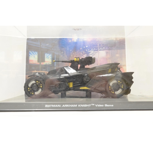 1092 - Collection of 20 Batman automobillia magazines and models by Eaglemoss collections, 1 -20 also inclu... 