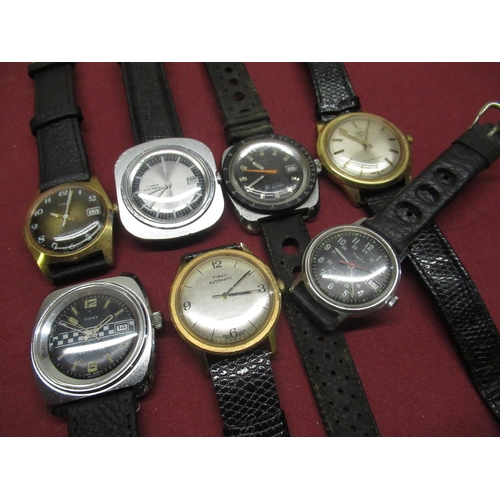 666 - 1960's Timex Grand Prix racing inspired hand wound wristwatch with date, Timex electric wristwatch, ... 