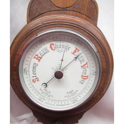 1122 - Early C20th oak cased wheel barometer and thermometer box with scroll decoration, H73cm, and a late ... 