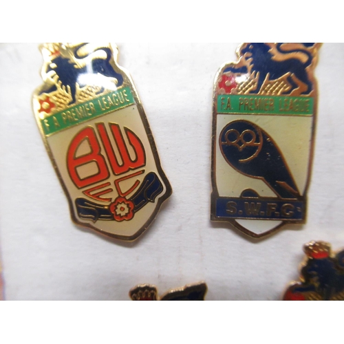 916 - Selection of various football related pin badges including Middlesbrough Football Club, Wolves, Rang... 