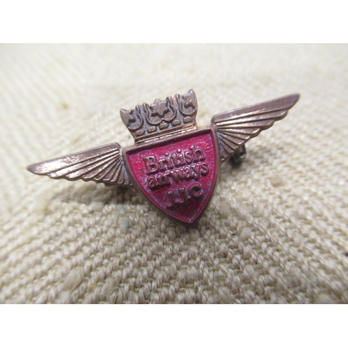 922 - Selection of various flying related pin and other badges including Concorde, Spitfire, B.O.A.C, Phoe... 