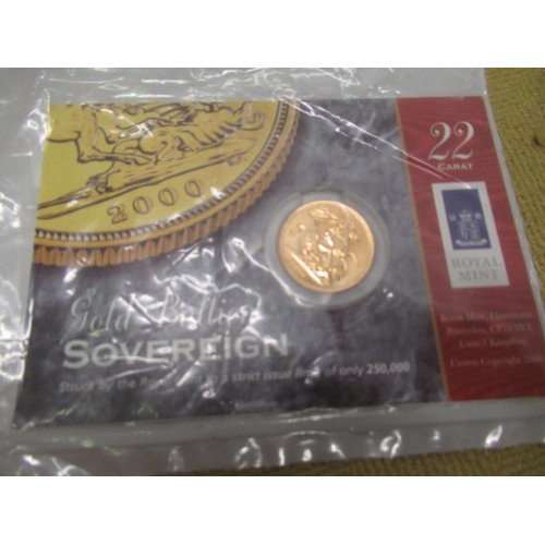 1032 - Royal Mint 2000 Gold Bullion Sovereign, issue of 250,000 in presentation card and original bag