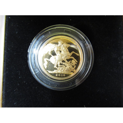 1033 - Royal Mint 2010 UK Sovereign Gold Proof Coin, encapsulated, cased and boxed with cert. No.2241