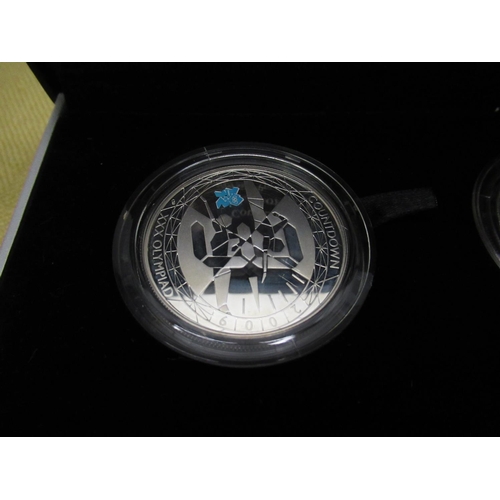 1042 - Royal Mint 2001 Silver Proof Victorian Crown with COA encapsulated, cased and in card slips, Royal M... 