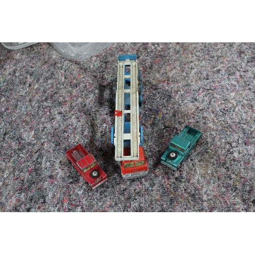 832 - Collection of vintage Corgi toys, including Mk 4 transporter and Corgi articulated horse box (2)