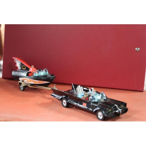 867 - Corgi Batmobile with Batman and Robin (no missiles) a Glastron speed boat with Batman and Robin and ... 