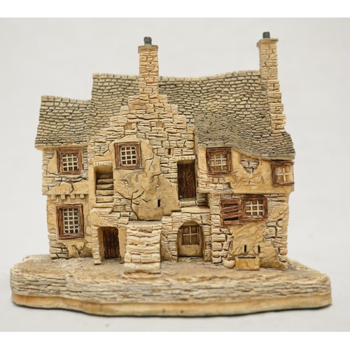 597 - 5 Fraser Creations,1 David Winter and 1 Lilliput Lane model building sculptures and a china plate by... 