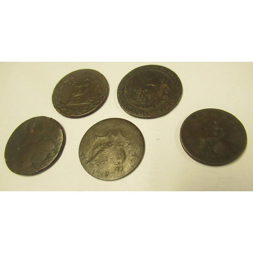 1090 - Five C18th copper coins and tokens and a collection of UK pre-decimal bronze and copper coinage,  ma... 