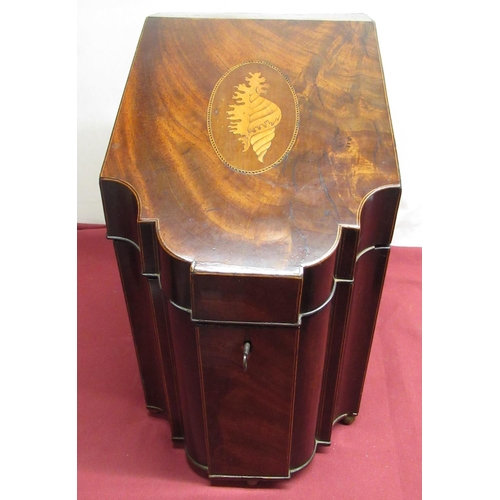 1343 - Georgian inlaid mahogany serpentine front knife box, slope lid inlaid with a conch shell, W23.5cm D3... 