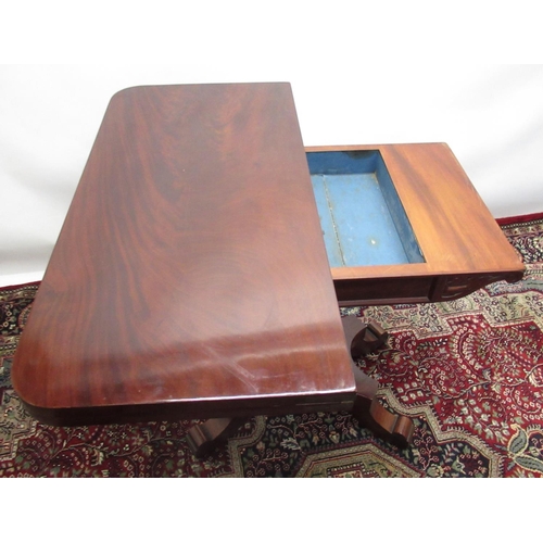 1326 - Will.IV mahogany tea table, hinged swivel folding top on scroll feet, H75cm, W92cm