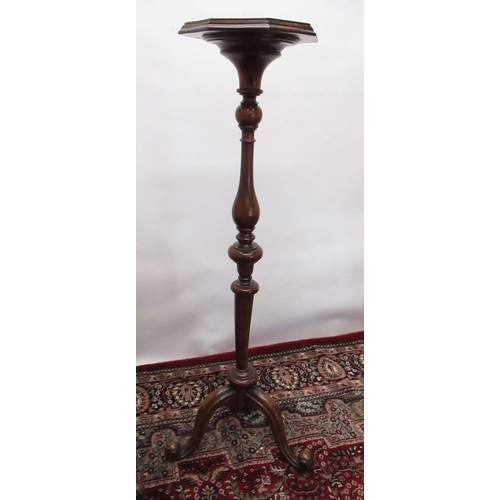 1315 - Pair of Queen Anne style walnut tripod torchères, circular tops on knopped baluster columns, H107cm ... 