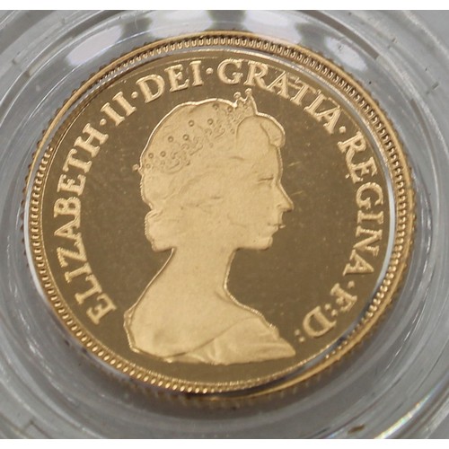 1093 - ER.II gold proof half sovereign 1982 encapsulated in blue felt case with cert.
