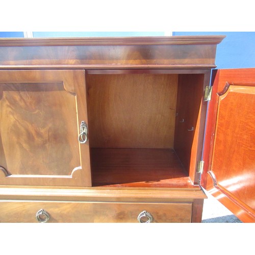 1342 - Geo.III style mahogany cupboard on chest, two curl veneer panel doors above three long drawers on sh... 