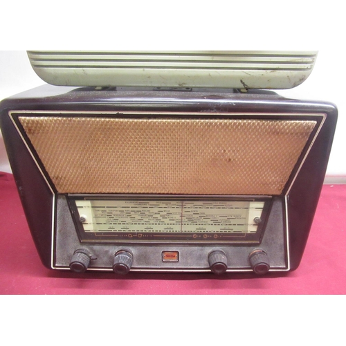 278 - Stella radio and a Bush Type TR 82C receiver (2)