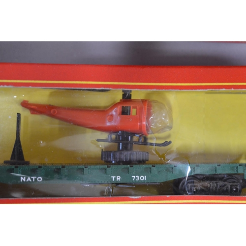 783 - Collection of mostly boxed Tri-ang HO/OO wagons and carriages incl. R128 