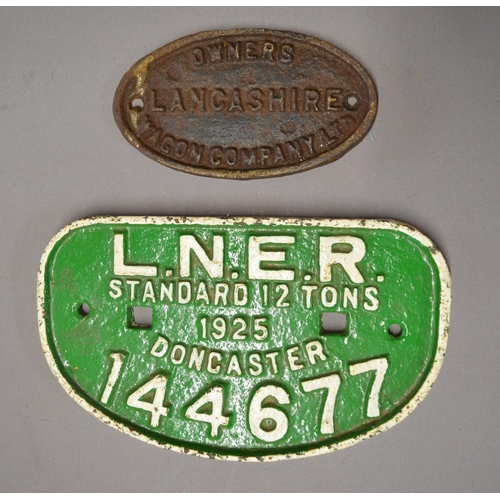 796 - Two cast iron wagon plates, 1 from the Lancashire Wagon Company ltd, L18.2cm, and Standard 12 tons, ... 