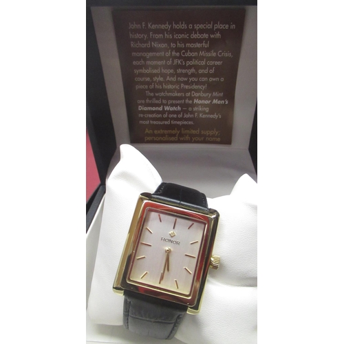 193 - Avia quartz wrist watch in gold plated case on intergrated rice bracelet in original box, similar Ac... 