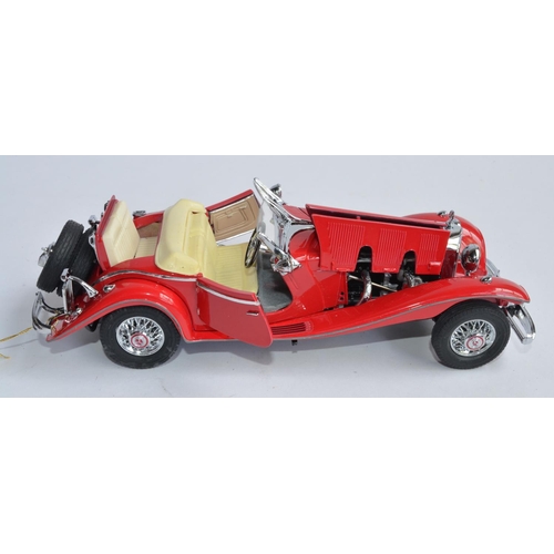 244 - Syd Little Collection - Three 1:24 scale die cast models from Franklin Mint, 1935 Mercedes Benz 500K... 