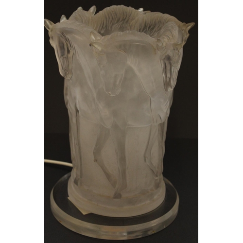 837 - Art Deco style resin frosted table lamp in a moulded symmetrical horse design, H31cm