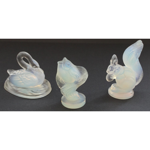 855 - c.1930's Verlys opalescent glass swan figurine, a Sabino opalescent glass squirrel and a Sabino opal... 