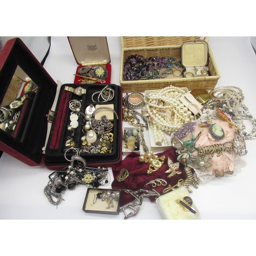 16 - Large collection of costume jewellery including brooches, watches, rings, earrings, necklaces, artif... 